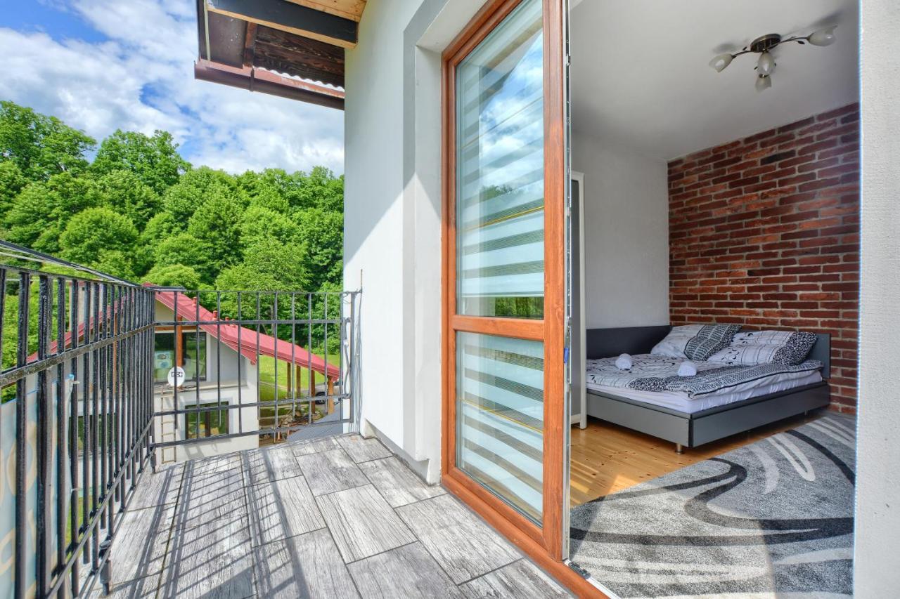 Ceglany Apartament Ustrzyki Dolne Exterior photo
